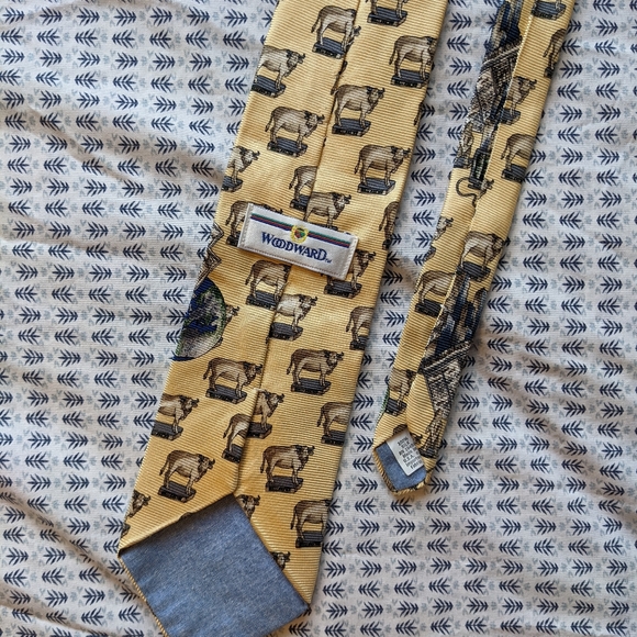 Bundle of 2 Sales Ties - Picture 3 of 5